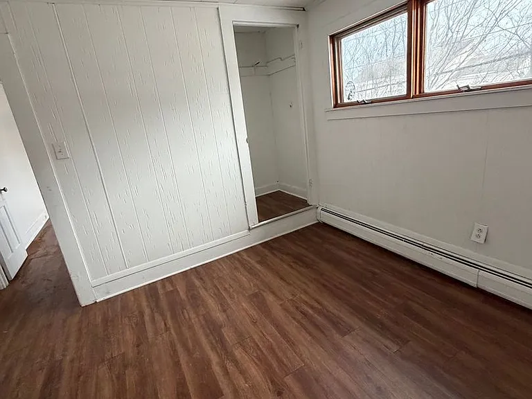 1817 Dickson Ave — Photo 19