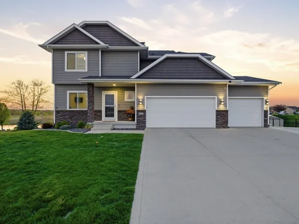 628 Mulberry Dr NW, Bondurant, IA 50035