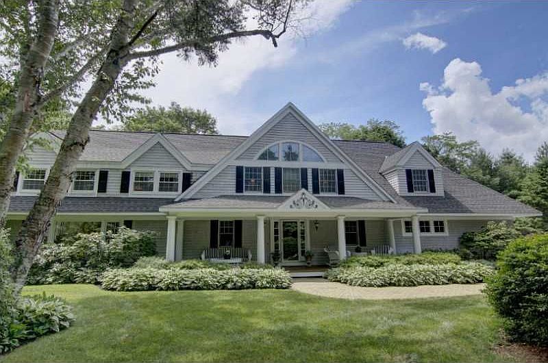 2nd image of 16 Chachapacasset Rd