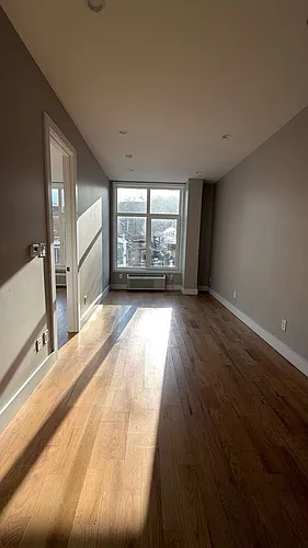2119 Harrison Ave Photo 1