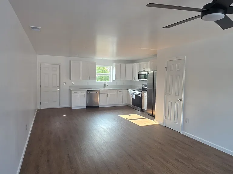 219 Mullican St #10-1 — Photo 1