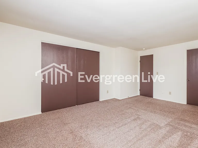 8021 Mount Hood Dr — Photo 11
