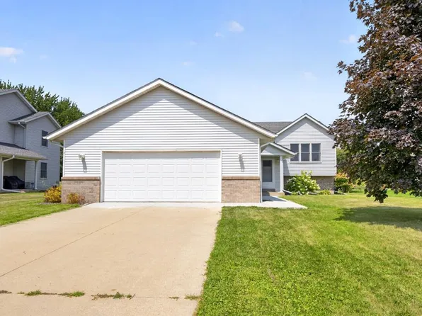 290 5th Ave SE, Plainview, MN 55964