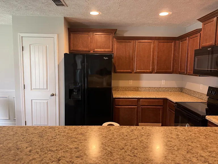 3423 Tourmaline Dr — Photo 10