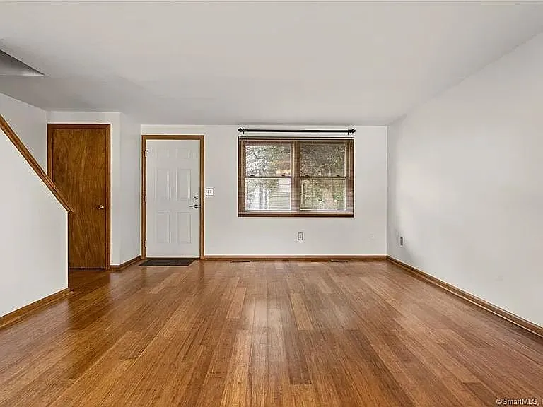 9 Persimmon Ln — Photo 25