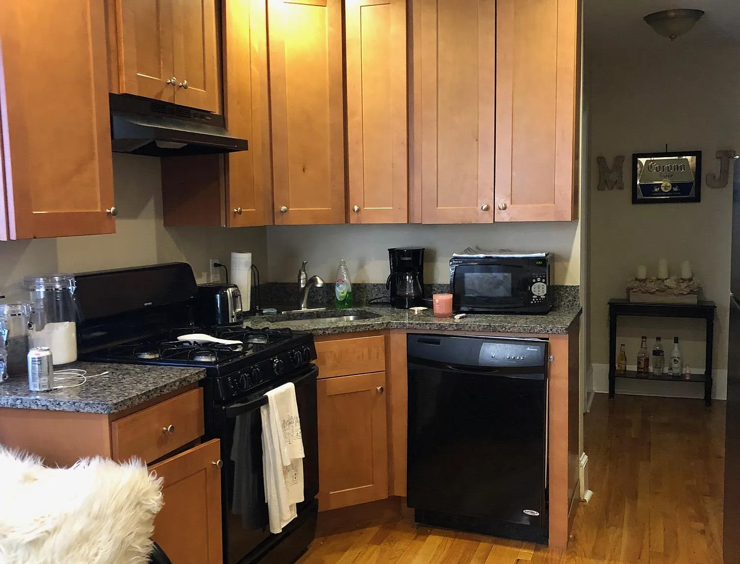 2 bed, $3,000 — Photo 1