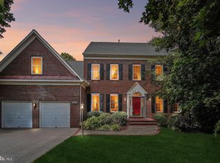 20361 Water Valley Ct, Sterling, VA 20165