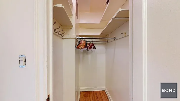 Rented by Bond New York | media 21