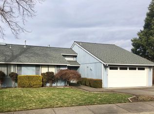 2391 Winslow Park Dr, Medford, OR 97504