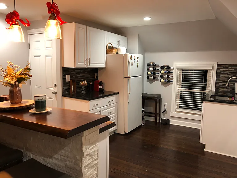 73 Ashley St #3 — Photo 1