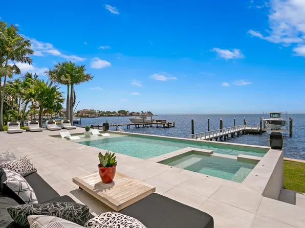4611 Bayshore Blvd NE, Saint Petersburg, FL 33703