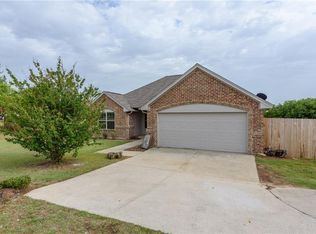 2540 Lake Ridge Cir, Sanger, TX 76266