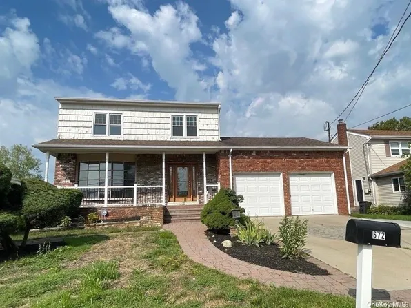 672 S Long Beach Avenue, Freeport, NY 11520