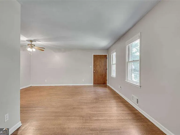 799 Marstevan Dr NE — Photo 34
