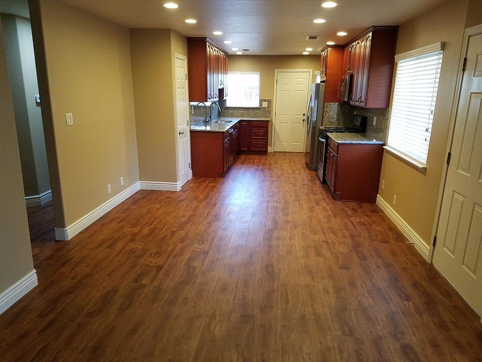 Kitchen Dinning Area
