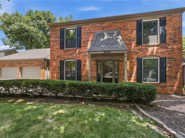 8009 Hallet St, Lenexa, KS 66215