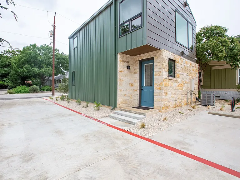 Modern Luxury in San Marcos' Premier Courtyard Community Now Leasing! — Photo 129
