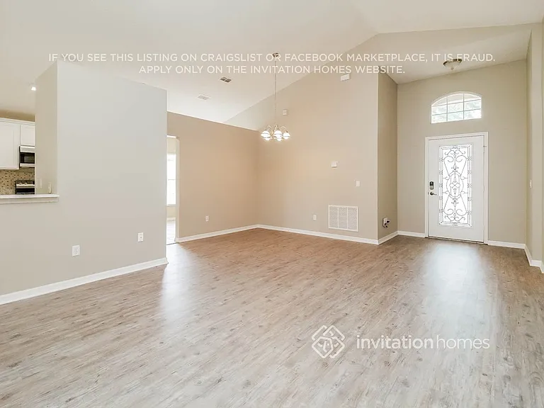 2117 Koryak Ct — Photo 3