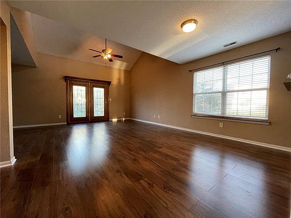 3rd image of 7027 Lesta Ct