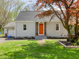 55 Royal Ln, Agawam, MA 01001
