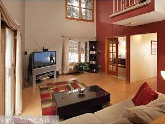 2nd image of 1670 Rosehill Cir