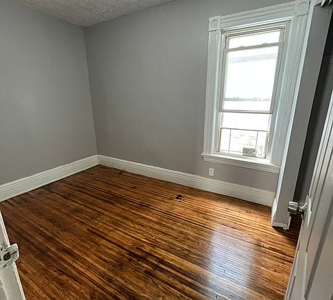 2nd image of 56 Cady St