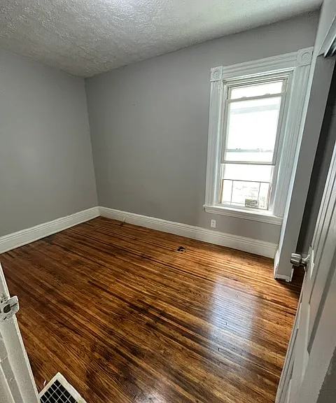 56 Cady St — Photo 2