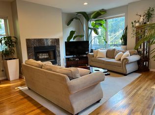 2135 N Hoyne Ave APT 2, Chicago, IL 60647