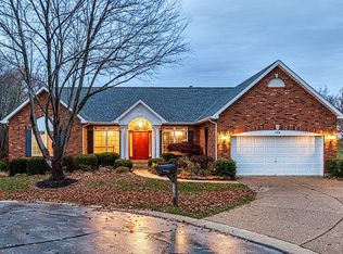 110 Lissadell Ln, Weldon Spring, MO 63304