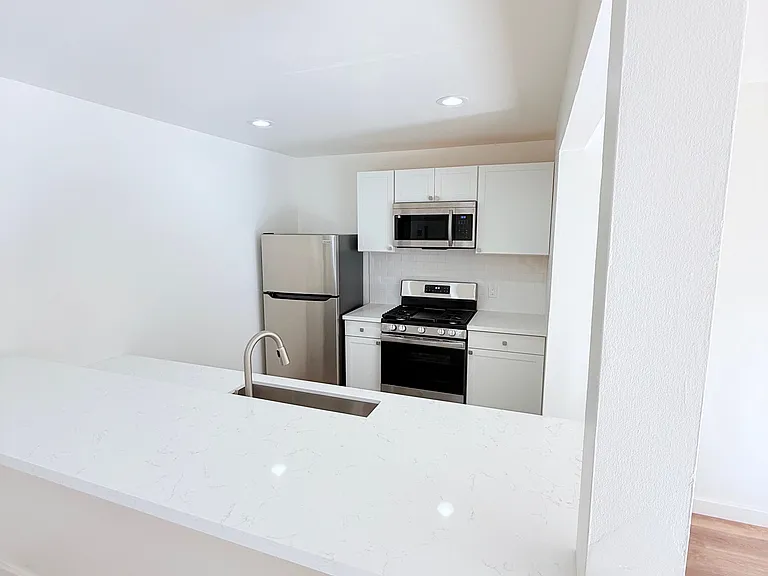 1625 Laguna St #3 — Photo 3