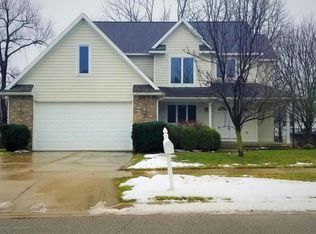 6588 White Clover Dr, East Lansing, MI