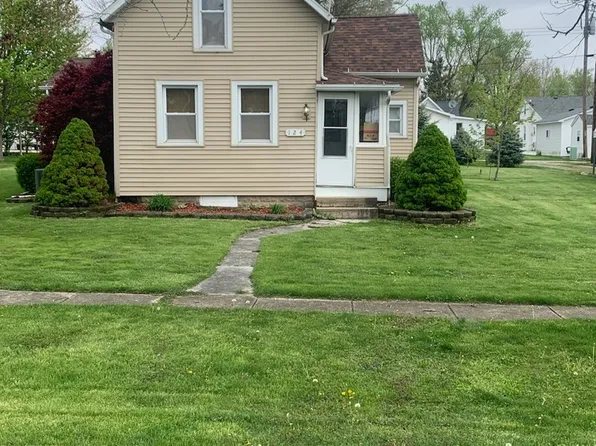 124 E Columbus St, Sibley, IL 61773