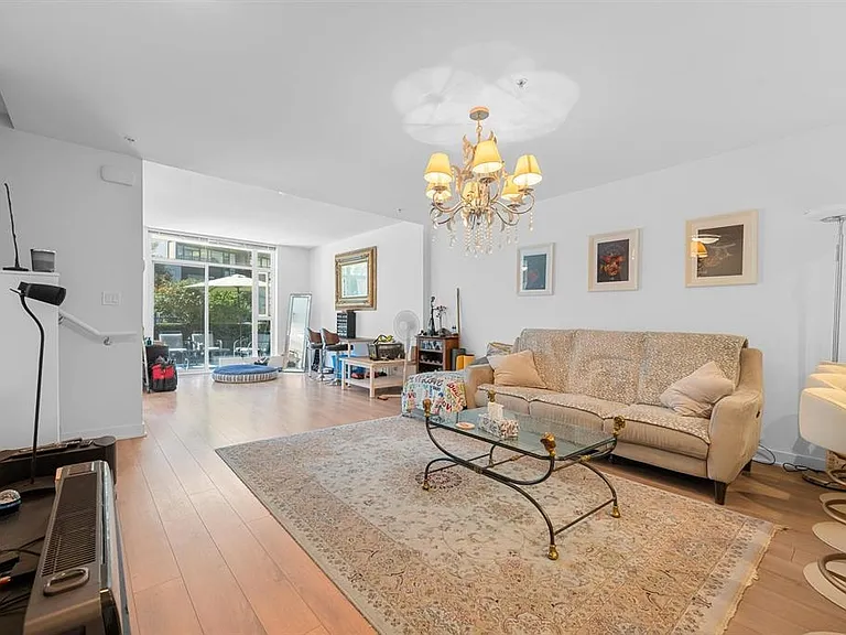 8980 University Cres #TOWMHOUSE — Photo 5