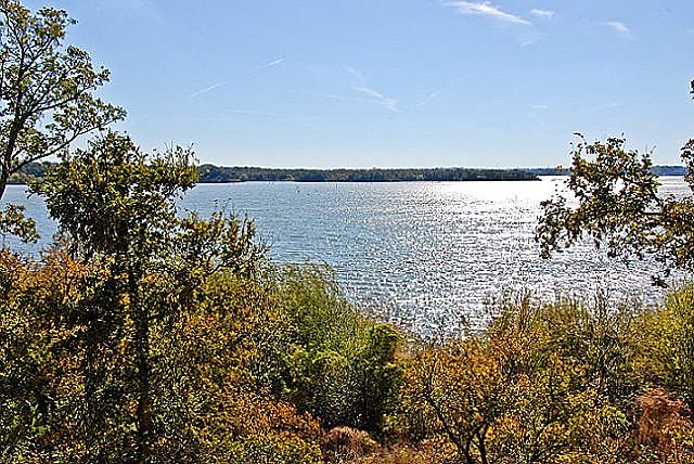1st image of 3807 Lake Cove Ct