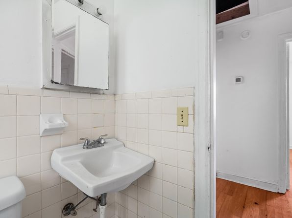 columbia-south-carolina-370661572 picture