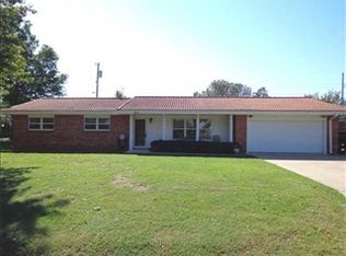 211 Brent St, Meeker, OK 74855