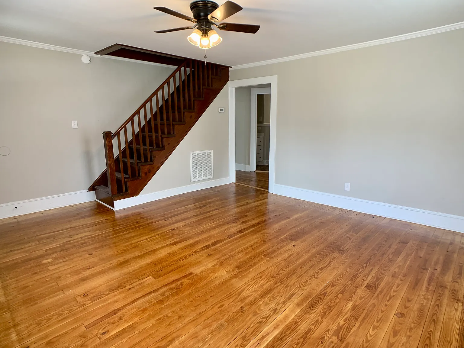 Great home in Clayton — Photo 4