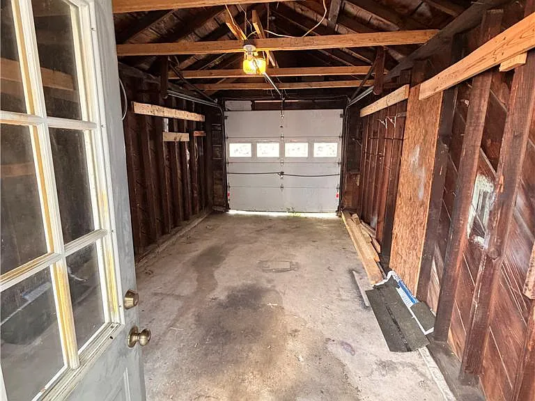 2414 Birch St — Photo 16