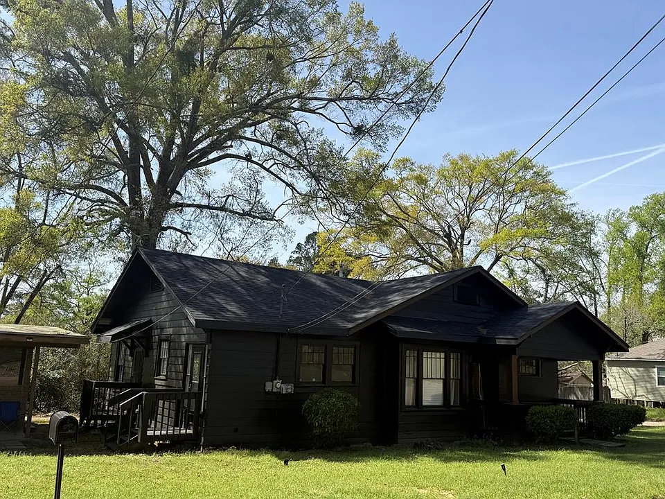 469 Ogden St