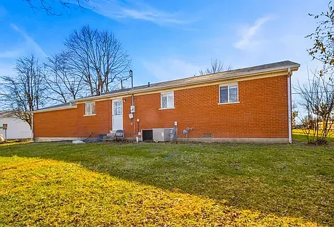 174 Redbird Ln — Photo 3