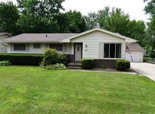 8308 Airline Ave, Urbandale, IA 50322