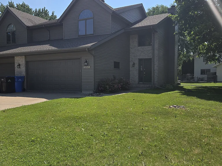 Woodland Dr — Photo 4