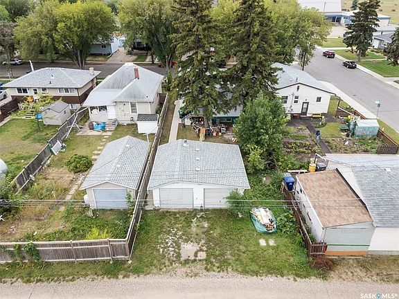 3rd image of 134 106th St W