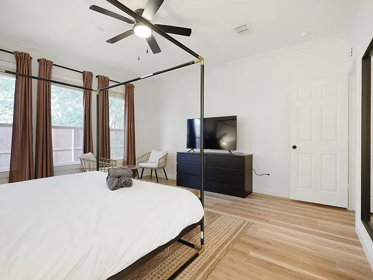 416 Rembert Ct — Photo 29