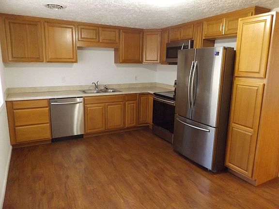 2nd image of 273 Pioneer Cir