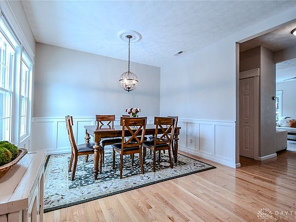 5th image of 1840 Spring Ridge Ct