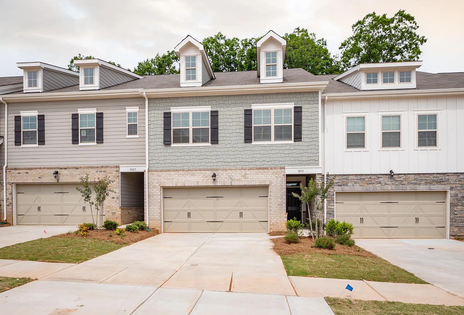 3 bed, 2.5 bath, 2234 sqft, $2,500 — Photo 1