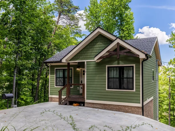 3370 Priscilla Heights Ln, Sevierville, TN 37862