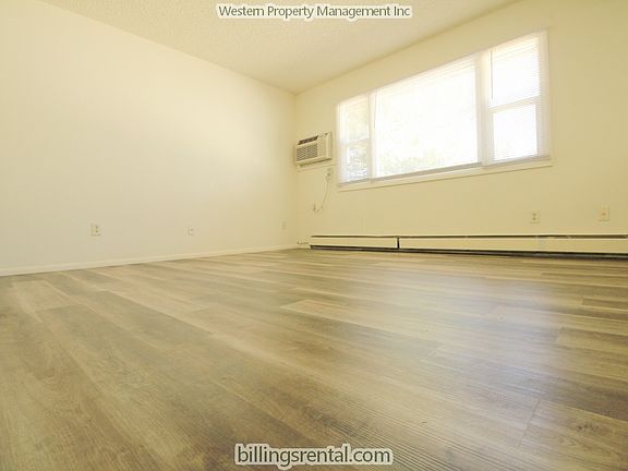 4th image of 1217 Yellowstone Ave #A