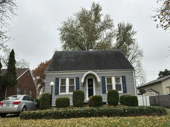 3304 W Harmon Hwy, Peoria, IL 61604